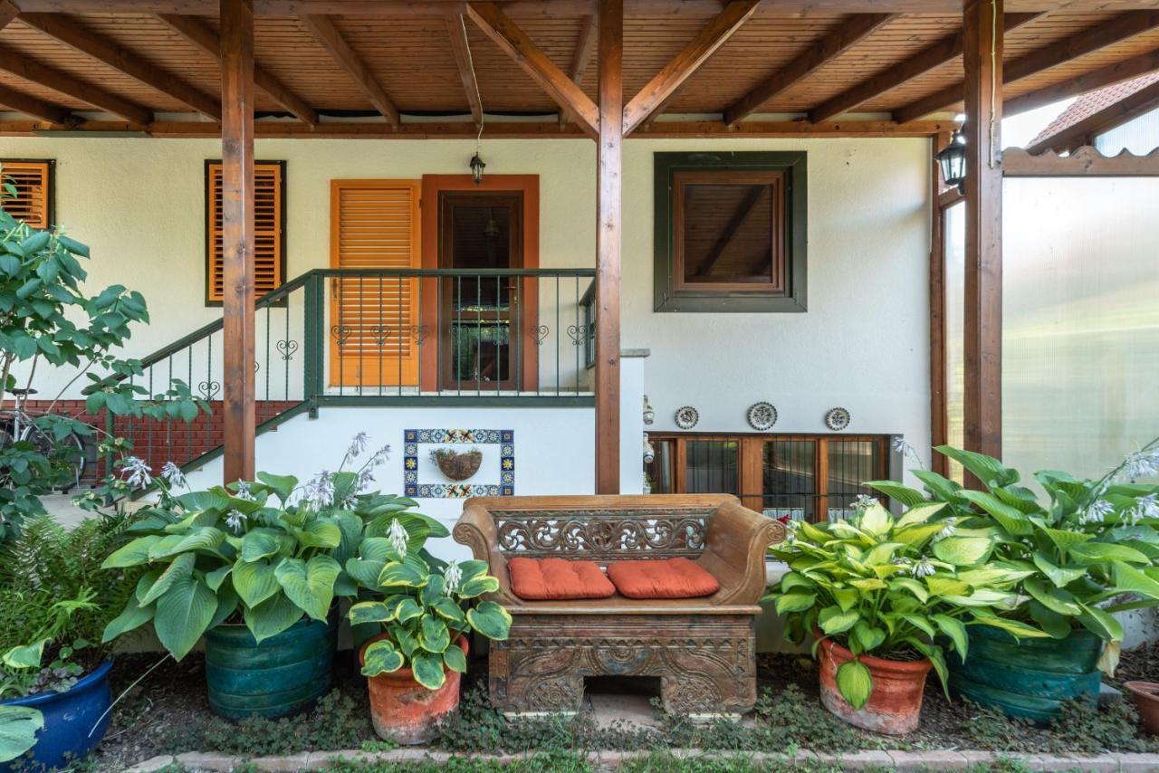 Corona Villa ヘーヴィーズ エクステリア 写真