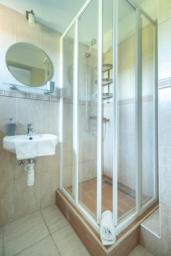Corona Villa ヘーヴィーズ エクステリア 写真
